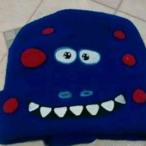 Toddlers detailed DINOSAUR Winter hat